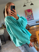 Afbeelding in Gallery-weergave laden, MARLEY SWEATER - Turquoise
