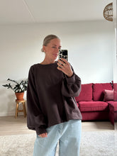 Afbeelding in Gallery-weergave laden, MARLEY SWEATER - Chocolate brown
