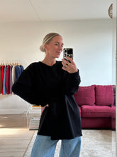 Afbeelding in Gallery-weergave laden, RUBY LONGSLEEVE - Black
