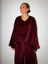 Afbeelding in Gallery-weergave laden, ROWAN SWEATER - Burgundy
