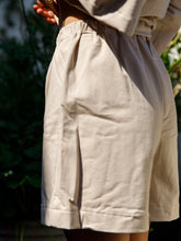 Afbeelding in Gallery-weergave laden, NOVÈL SHORTS - Sand
