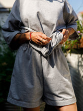 Afbeelding in Gallery-weergave laden, NOVÈL SHORTS - Grey melange

