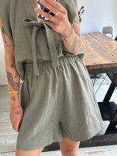 Afbeelding in Gallery-weergave laden, NOVÈL SHORTS - Khaki

