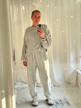 Afbeelding in Gallery-weergave laden, CHILL PANTS - Light grey
