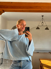Afbeelding in Gallery-weergave laden, JAZZ SWEATER - Ice blue
