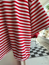Afbeelding in Gallery-weergave laden, COCO - STRIPES RED
