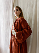 Afbeelding in Gallery-weergave laden, BILLIE - TERRA
